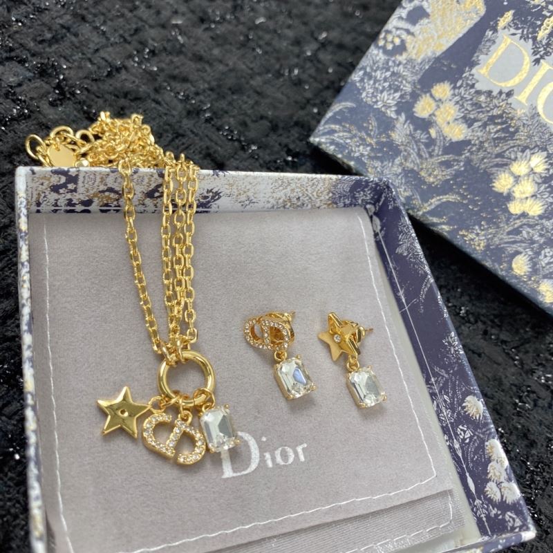 Christian Dior Necklaces